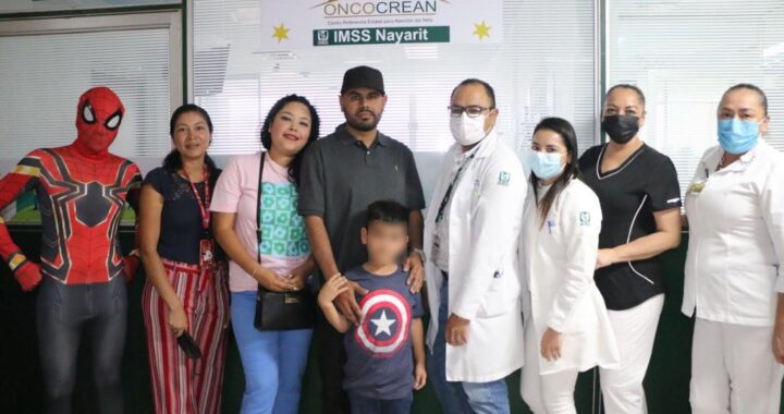 Toca campana de victoria como regalo de cumpleaños tras superar tratamiento contra leucemia ; IMSS Nayarit.