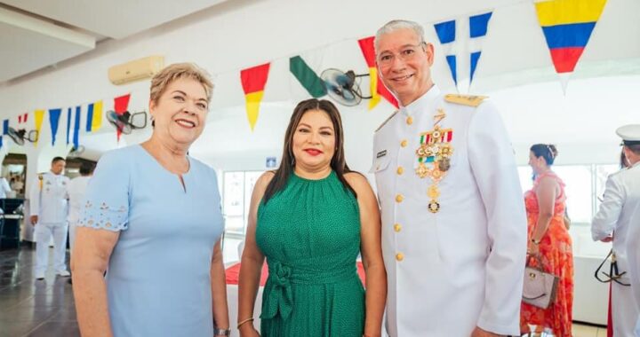 ASISTE ALCALDESA DE TEPIC A CEREMONIA DE CAMBIO DE MANDO NAVAL EN SAN BLAS.