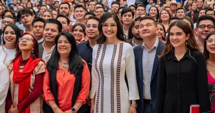 Trabajo de Geraldine trasciende a nivel nacional en encuentro de autoridades jóvenes.