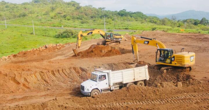 Avanza construcción de nuevo relleno sanitario que realiza el Gobierno de Geraldine.