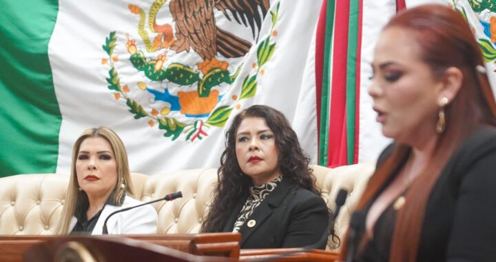 Acude Rocío Esther González García, al Congreso de Nayarit.