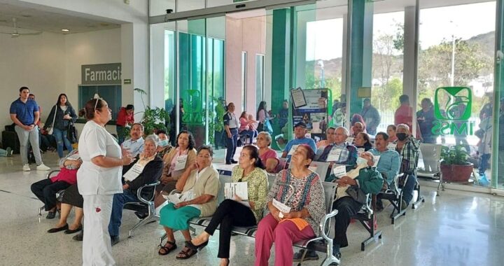 Fue sede UMAA de IMSS Nayarit de Jornadas Oftalmológicas de fin de semana.