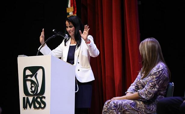 IMSS reconoce a doctora Gabriela Borrayo por 30 años de trayectoria; creó Código Infarto que ha salvado miles de vidas.