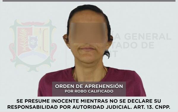 DETENIDA PRESUNTA RESPONSABLE DE ROBO CALIFICADO.