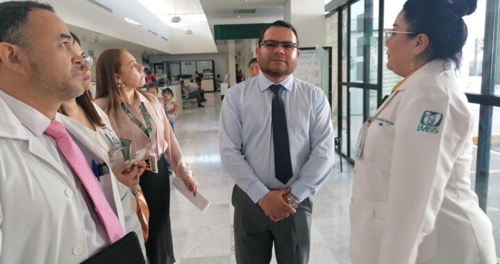 Realiza titular del IMSS Nayarit recorrido por unidades médicas y hospitales.