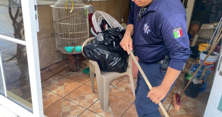 Auxilia SSPC a ciudadanos afectados por la lluvia en Tepic.