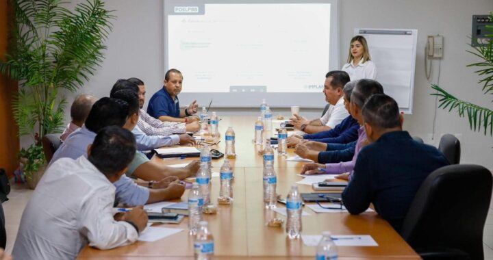 Trabajando unidos en el plan de desarrollo municipal por el bien de Bahía de Banderas; Héctor Santana.