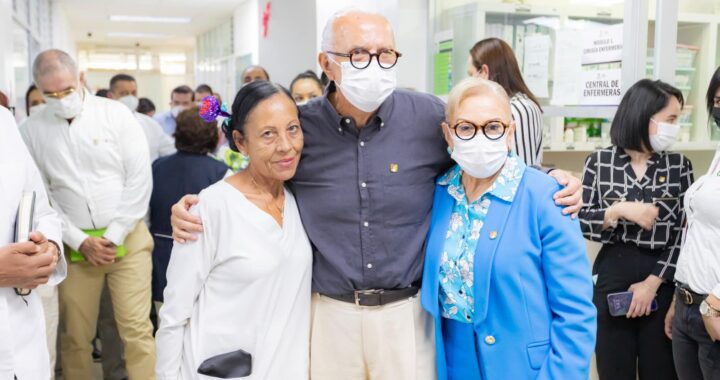 Respalda Beatriz Estrada Martínez a pacientes bariátricos.