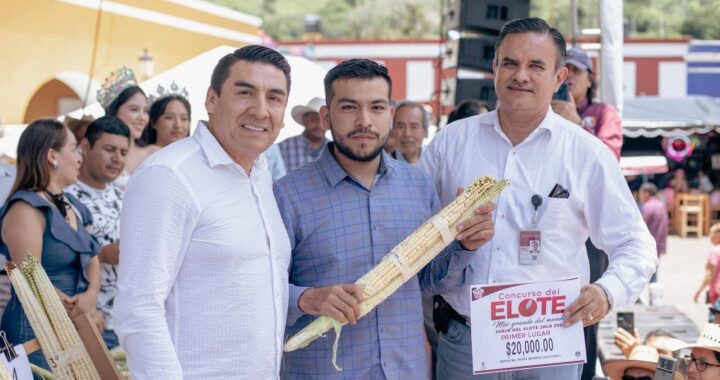 JUAN MANUEL GOMEZ ; GANADOR DE CONCURSO DEL ELOTE MÁS GRANDE DEL MUNDO EN JALA 2024.