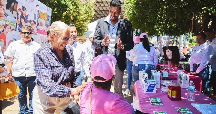 Beatriz Estrada lleva alimentación y servicios médicos a familias de Compostela.