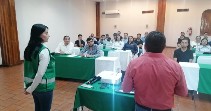 Organiza IMSS Nayarit curso de capacitación sobre factores de riesgo en la manipulación de cargas y prevenir lesiones.