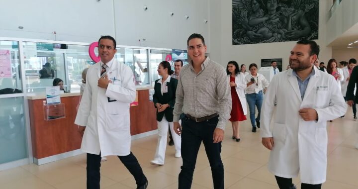 Reconocen autoridades del HGZ No. 33 del IMSS Nayarit a su personal por el Día de la Médica y del Médico.