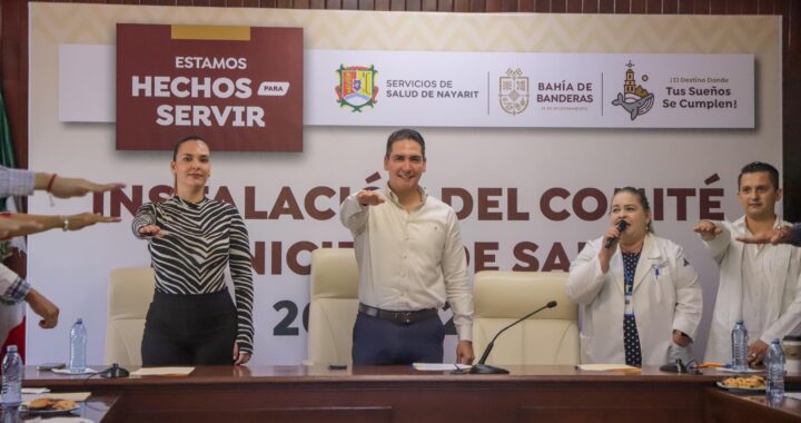 Héctor Santana impulsa la creación del Comité Municipal de Salud en Bahía de Banderas.