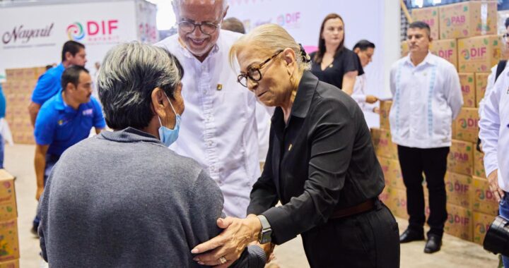 Encabeza Beatriz Estrada última entrega del PAB en el 2024.