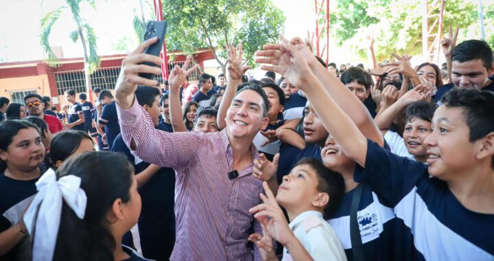 Héctor Santana motiva a la juventud: Arranca la jornada de activación física “Hazlo por Salud”.