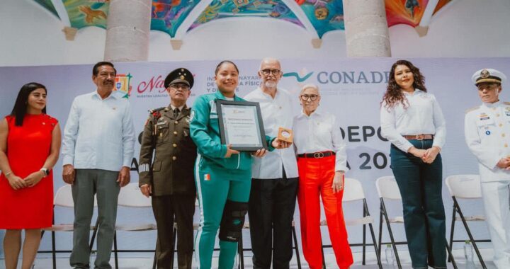 Entrega Miguel Ángel Navarro Quintero el Premio Estatal del Deporte 2024 y entroniza nuevos miembros al Salón de la Fama.