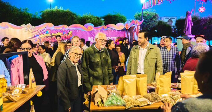 Beatriz Estrada Martínez presidenta del Sistema DIF Nayarit y su esposo el gobernador del estado Miguel Ángel Navarro Quintero, Presentes en la inauguración del Festival Colores y Sabores Nayarit.