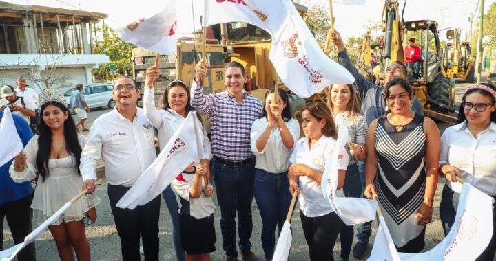 Venimos a regresarle la dignidad a Valle Dorado”; Héctor Santana inicia pavimentación de calle Valle de México .
