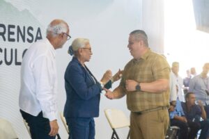 Fortalece MANQ seguridad en Nayarit con entrega de parque vehicular a dependencias estatales.