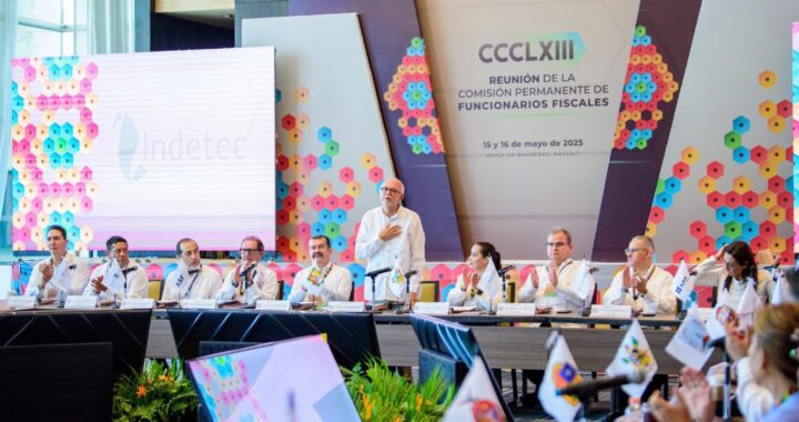 EL GOBERNADOR MIGUEL ANGEL NAVARRO ENCABEZA LA INAUGURACIÓN DE LA COMISIÓN PERMANENTE DE FUNCIONARIOS FISCALES.