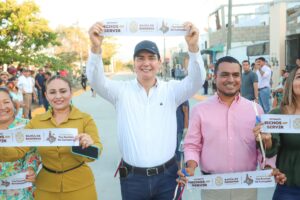 Esta avenida les va a durar toda la vida” ; Héctor Santana entrega rehabilitación total del boulevard Jardines del Sol .