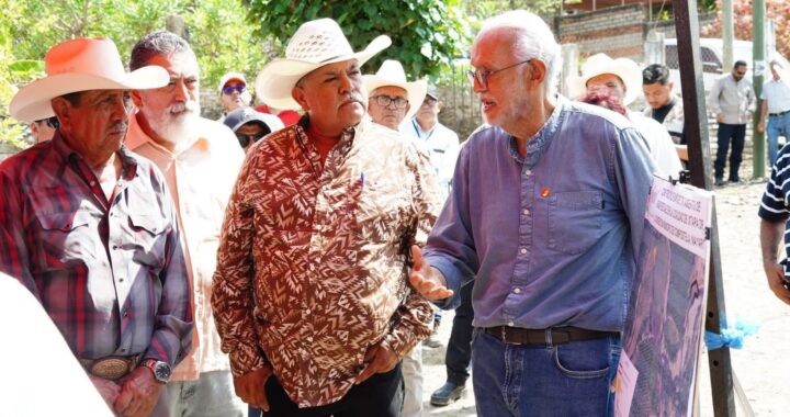 MIGUEL ÁNGEL NAVARRO QUINTERO RESULVE PROBLEMA DEL ALGUA A HABITANTES DE IXTAPA DE LA CONCEPCION DE COMPOSTELA; EN MENOS DE 24 HORAS.
