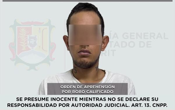 SE LE EJECUTA ORDEN DE APREHENSIÓN POR EL DELITO DE ROBO CALIFICADO.