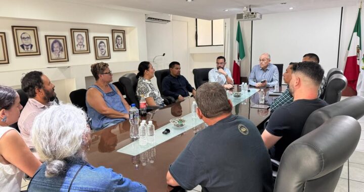 SOSTIENE FISCAL DE NAYARIT DIÁLOGO CON FAMILIARES DE PERSONAS DETENIDAS EN OPERATIVO CARRETERO.
