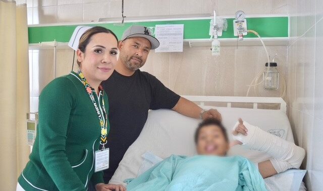 Especialistas del IMSS Nayarit salvan vida de joven de 14 años tras accidente en motocicleta.