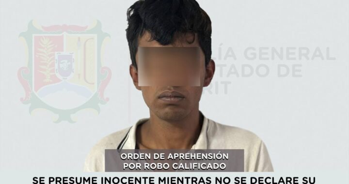 SE LE CUMPLIMENTA ORDEN DE APREHENSIÓN POR ROBO CALIFICADO.