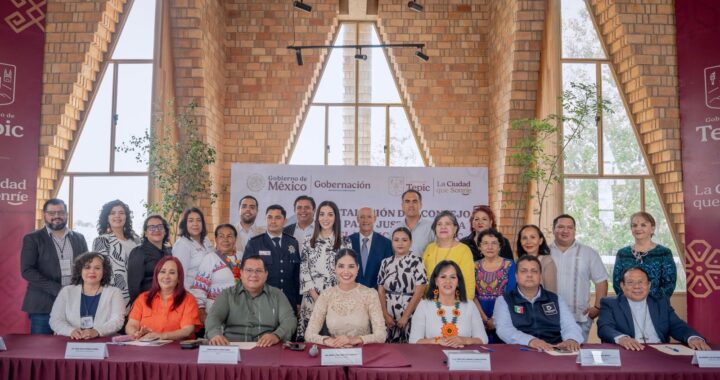 Geraldine encabeza histórica instalación de Consejo Municipal de Paz y Justicia Cívica .