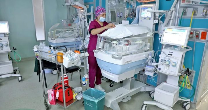 Atiende IMSS a bebés pretérmino con tecnología de vanguardia y personal capacitado para aumentar la sobrevida.