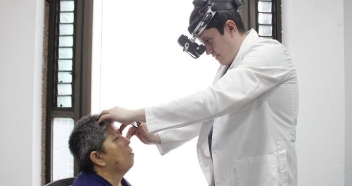Avanzan jornadas oftalmológicas con 3 mil 350 cirugías realizadas en el Hospital General de CMN La Raza .
