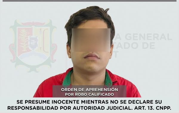 SE LE CUMPLIMENTA ORDEN DE APREHENSIÓN POR ROBO CALIFICADO .