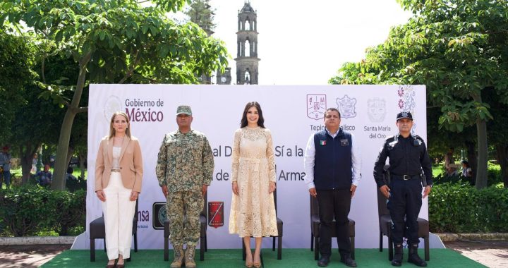 Geraldine impulsa la paz en Tepic con la Campaña de Desarme 2025 .