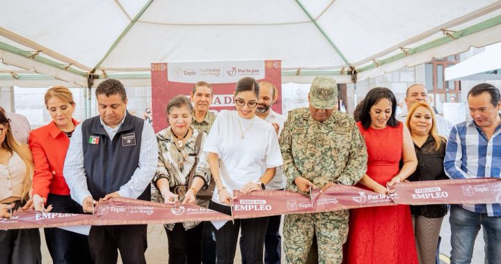 Feria del Empleo en Tepic ofreció mil 800 vacantes, informa Geraldine .