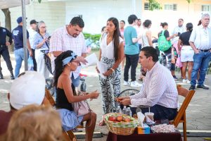 Vecinos de Valle Dorado reciben atención directa en la Audiencia Ciudadana número 43.