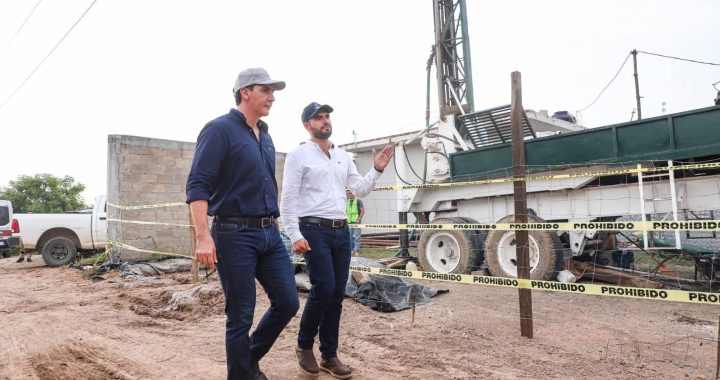 Héctor Santana cumple compromiso histórico, agua potable para miles de familias en Bahía de Banderas.
