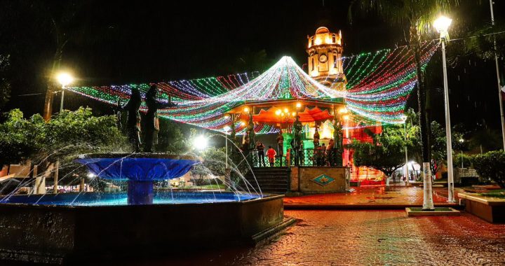 Todo listo para la ceremonia del Grito de Independencia en Bahía de Banderas.
