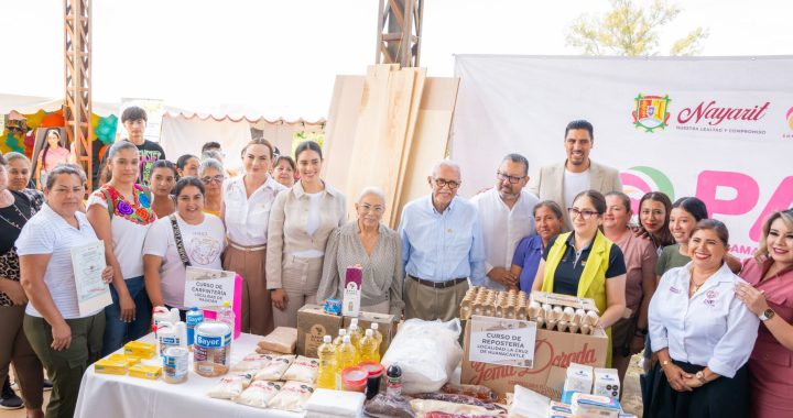 Beatriz Estrada y Miguel Ángel Navarro llevan justicia social y salud a Compostela.