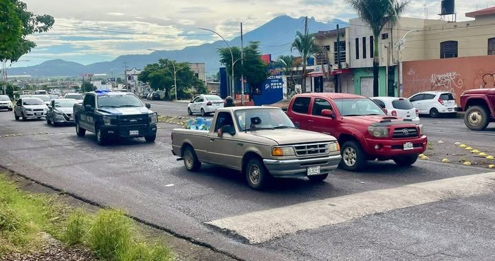 Ordena Geraldine retirar tope en la avenida Aguamilpa, en La Cantera.