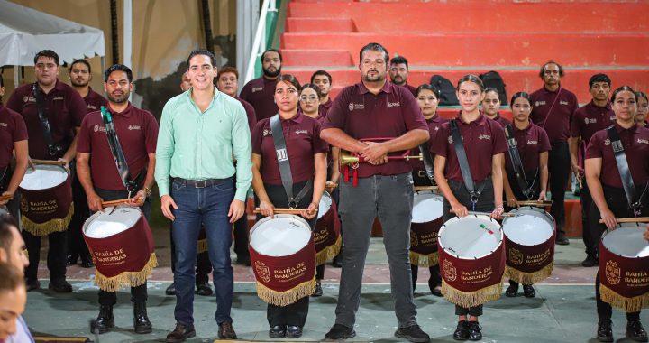 Rendición de Cuentas del alcalde Héctor Santana ; avances y compromisos para Bahía de Banderas.