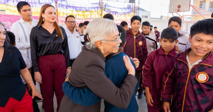 Dignifica Beatriz Estrada la educación en el Internado Benito Juárez.