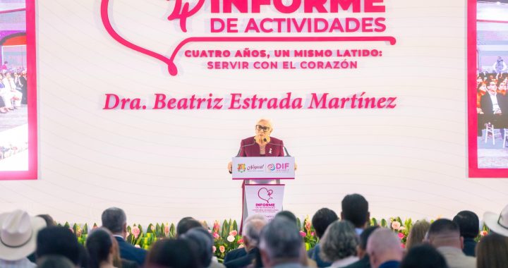 Beatriz Estrada Martínez rinde su Cuarto Informe de Actividades al frente del Sistema DIF Nayarit.