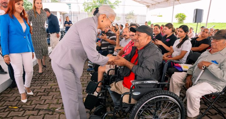 Otorga Beatriz Estrada inclusión y bienestar integral a las y los nayaritas.