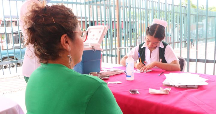 Impulsa IMSS Nayarit acciones preventivas contra el cáncer de mama a través de Feria de la Salud Preven IMSS.