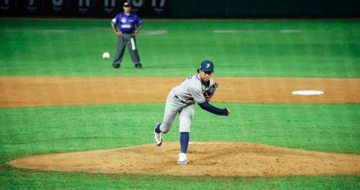 Daniel Martínez, el primer pitcher ganador en la historia de Jaguares de Nayarit.