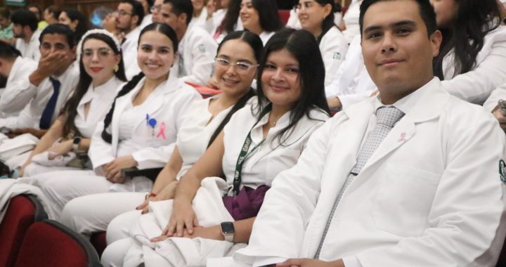 Entrega IMSS Nayarit reconocimientos a médicas y médicos por su labor destacada.