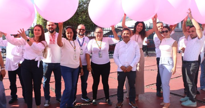 Fomenta IMSS Nayarit prevención y sensibilización contra el cáncer de mama con Lazo Humano Rosa.