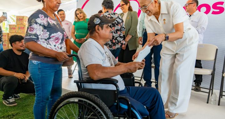 Con cercanía y sensibilidad, Beatriz Estrada fortalece el bienestar de las familias de Bahía de Banderas .
